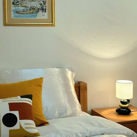 Apartment Apartment Split