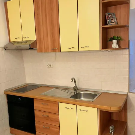 Apartment Apartment Split