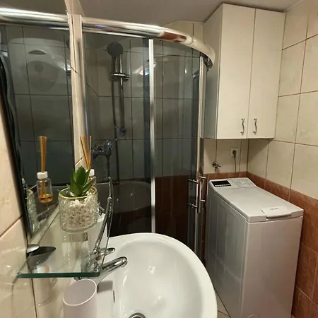 Apartment Apartment Split